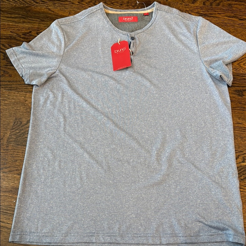 Gray Short Sleeve Crew Neck Tee